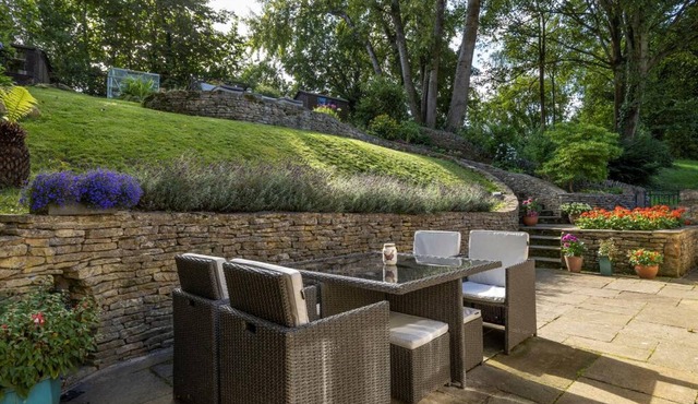 Fabulous Farmhouse in Hampshire