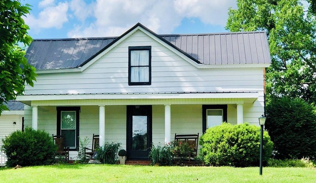 Fabulous farmhouse in rural Robertson County, KY