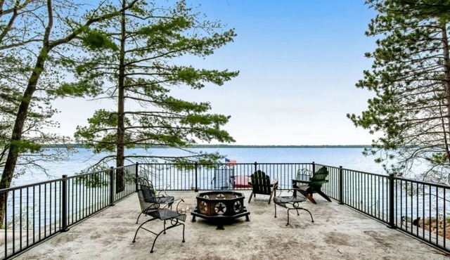 Fabulous Fence Lake FENCE-ME-INN Minocqua Area Vacation Lake Home