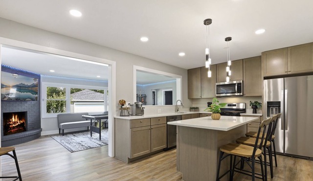 Fabulous Flossmoor - 4 BRs