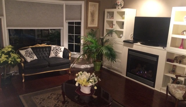 Fabulous Guesthouse B & B Located In The Heart Of Vineyard Country!