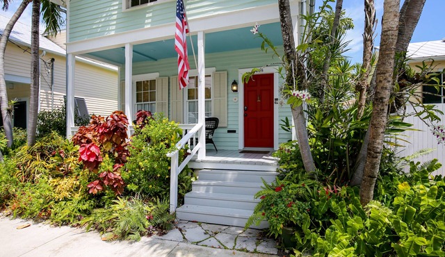 Fabulous Home with Private Saltwater Pool, Central AC, & High-Speed WiFi