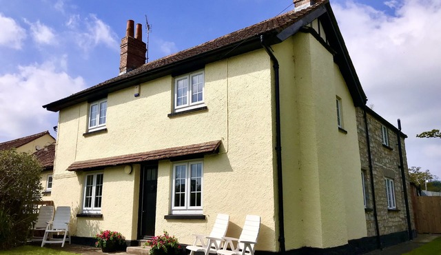 Fabulous Large Country House - Sleeps 12 - Private Hot Tub available