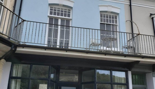 Fabulous large seaside holiday home in North Devon's best village!