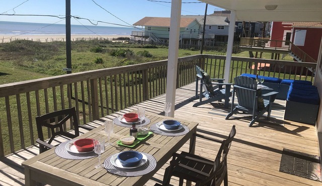Fabulous Lighthouse, stone's throw away from beach,120 ft ,w/stunning views!