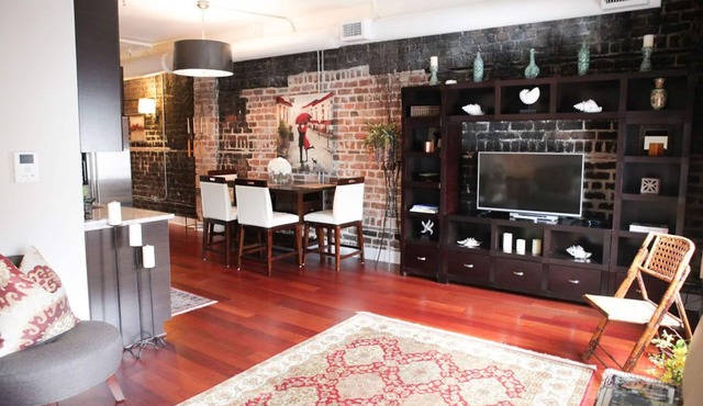 Fabulous location, wonderful accommodations, walk to everything!