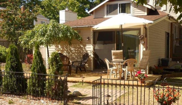 Fabulous Loft - Ideal Location for a Frankfort Get Away