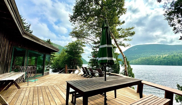 FABULOUS LONG POND LAKEFRONT COTTAGE ON MOUNT DESERT ISLAND!