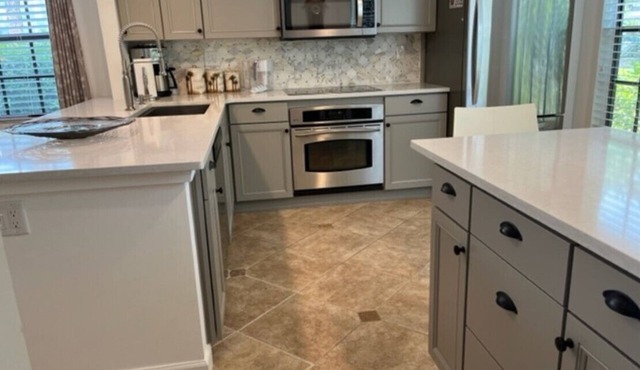 Fabulous Naples Townhouse in Desirable Pelican Ridge Location