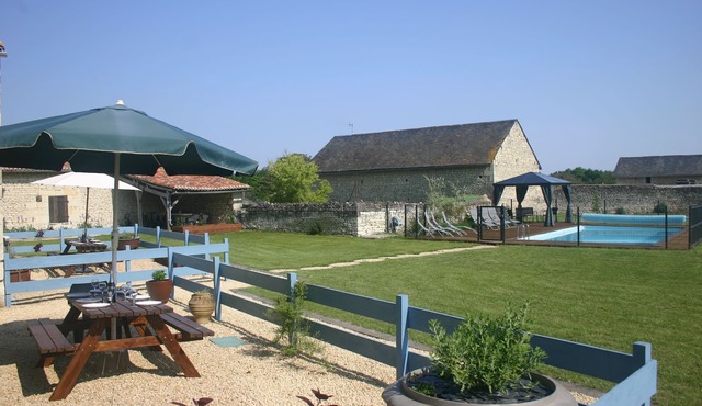 Fabulous newly converted cottage with swimming pool and games room