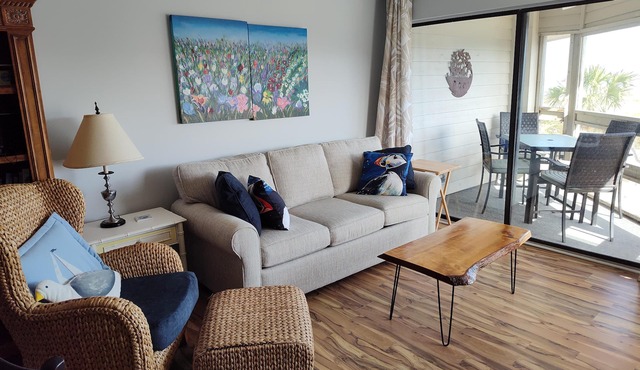 Fabulous Ocean View + Pet Friendly and King Bed!