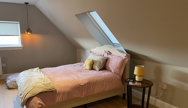 Fabulous Open Plan Studio Retreat - Cowdenbeath