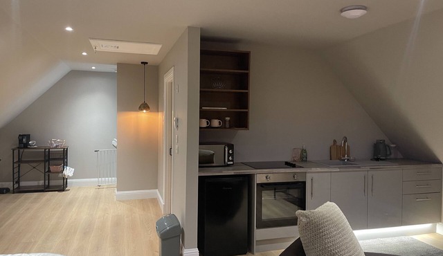 Fabulous Open Plan Studio Retreat - Cowdenbeath