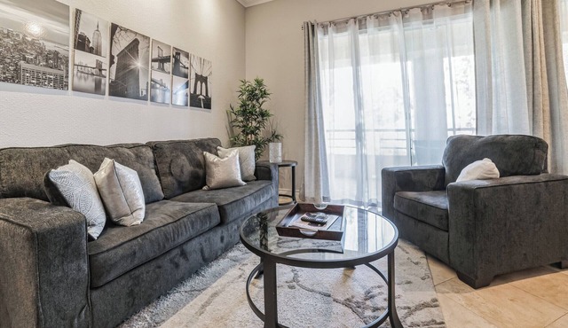 Fabulous Penthouse Apartment . Condo 1 block from LAS VEGAS Strip GATED!
