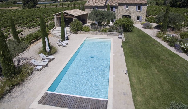 Fabulous Provencal Mas in Cairanne with large swimming-pool