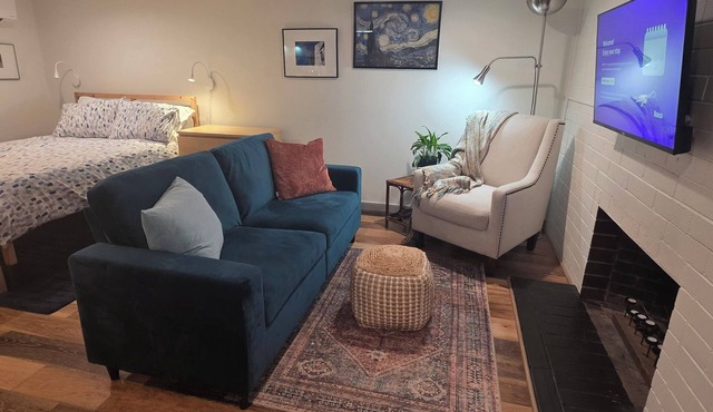 Fabulous studio apartment in charming Milwaukie