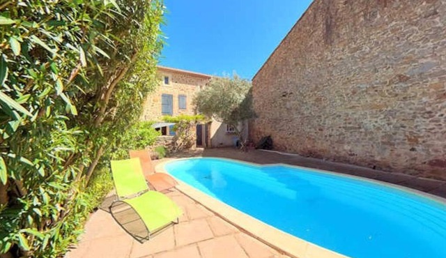 Fabulous Townhouse with Pool,near Pezenas