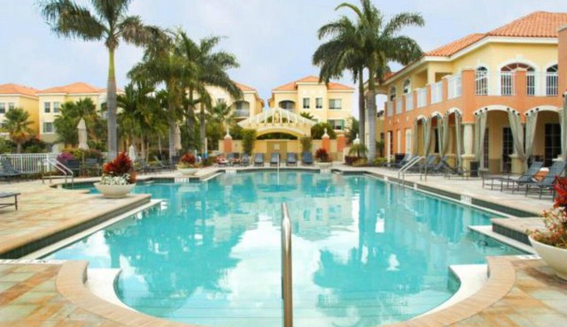 FABULOUS Turn-Key Condo in an Exclusive Gated Community - Palm Beach Gardens