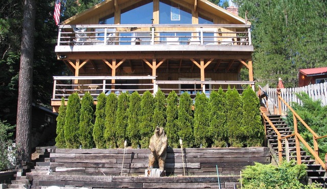 FABULOUS VACATION AT TWIN LAKES BEAR LODGE!