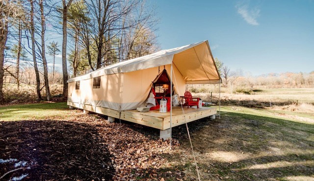 Fabulous Vermont Glamping Getaway on a Farm