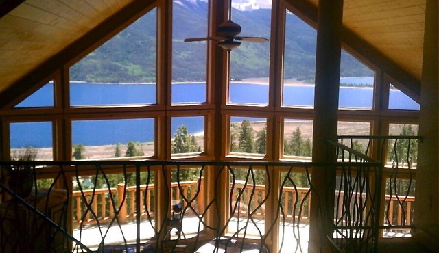 Fabulous Views, Sleeps 10, 3 Full Baths, Family-Friendly #2026-069
