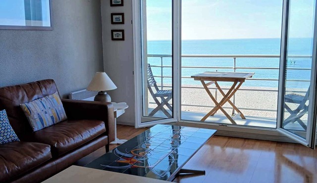 Face a la mer Corinne Pour 2 Avec Parking, Balcon, Ascenseur