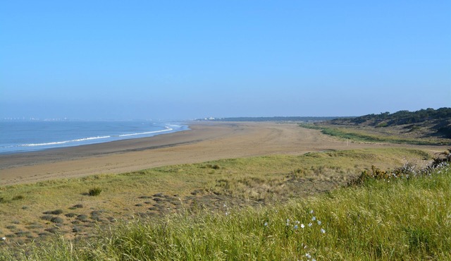 Face beautiful panoramic sea beach Saint Brevin house 6 p, garden, wifi