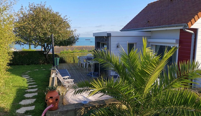 FACING THE SEA, dominant view, La Plage 300m away