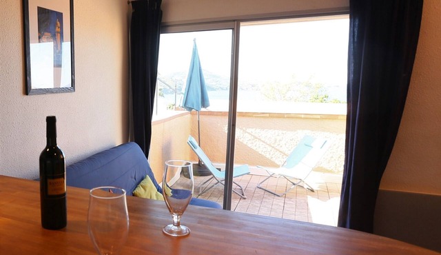 Facing the sea T2 apartment + mezzanine, terrace, parking, quiet, cleaning included