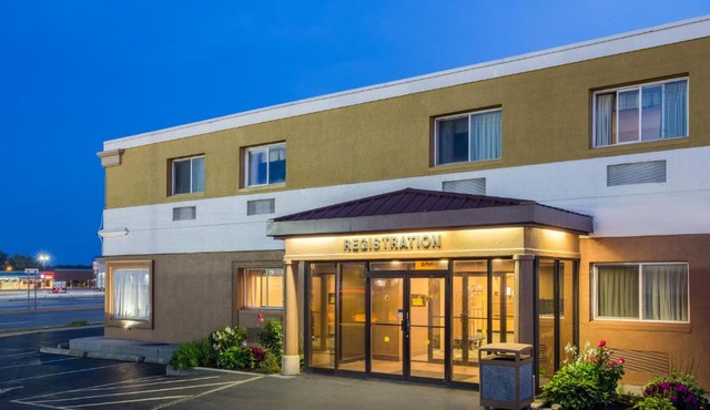 FairBridge Inn Express Buffalo Airport Williamsville