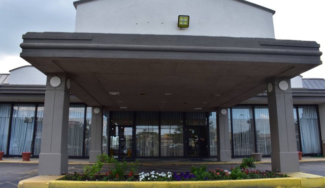 FairBridge Inn Express Melrose Park