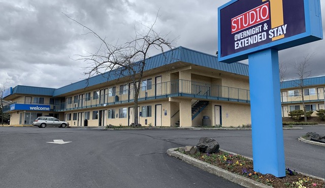 FairBridge Inn - Moscow