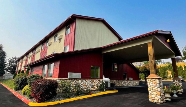 FairBridge Inn & Suites Moscow - Pullman