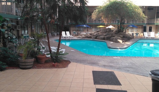 FairBridge Inn & Suites Poconos