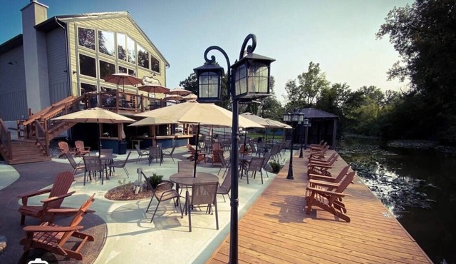 Fairfield Beach Home near Lake with Hot Tub