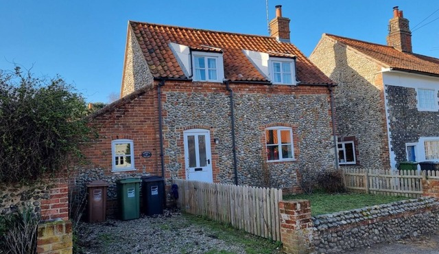 Fairfield Cottage - a self catering cottage that sleeps 4 guests in 2 bedrooms