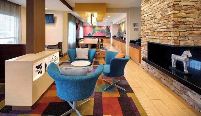 Fairfield Inn and Suites by Marriott Indianapolis Airport
