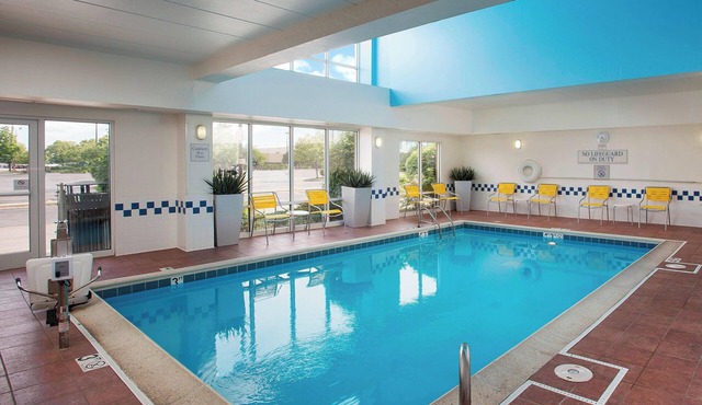 Fairfield Inn and Suites by Marriott Chicago Midway Airport