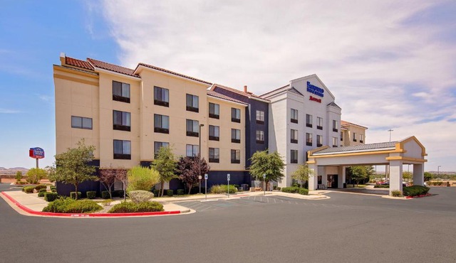 Fairfield Inn and Suites by Marriott El Paso