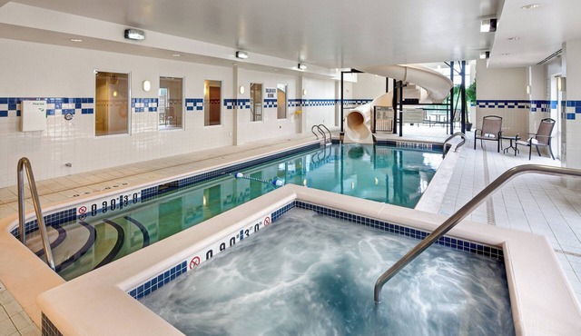 Fairfield Inn and Suites by Marriott Toronto Brampton