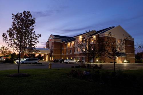 Fairfield Inn and Suites Flint Fenton