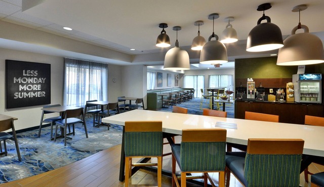 Fairfield Inn & Suites by Marriott Charlottesville North