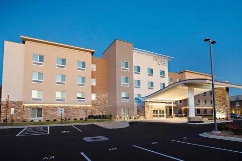 Fairfield Inn & Suites by Marriott Dayton North
