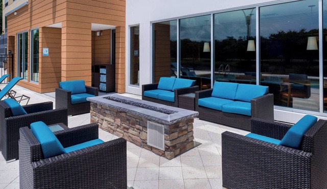 Fairfield Inn & Suites by Marriott Orlando East/UCF Area