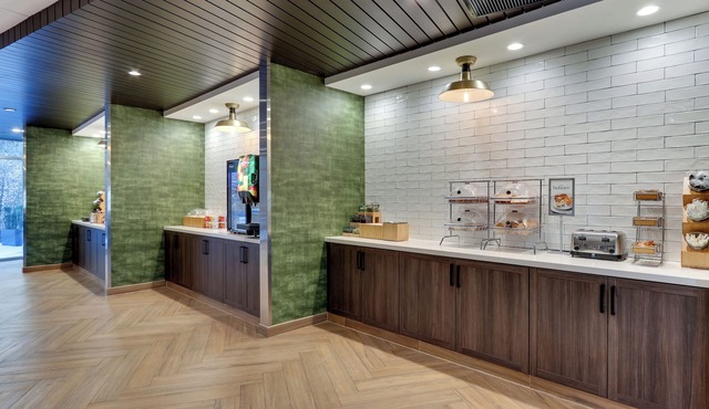 Fairfield Inn & Suites by Marriott Montgomery Airport South