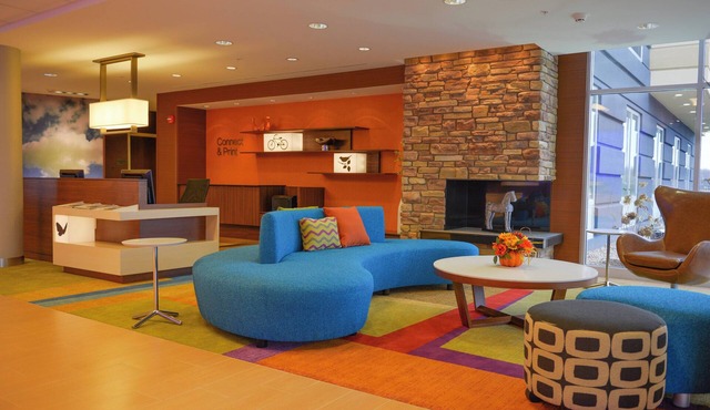 Fairfield Inn & Suites Canton South