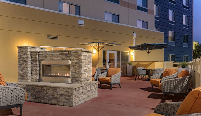 Fairfield Inn & Suites Columbia