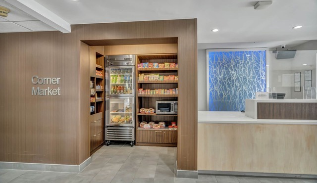 Fairfield Inn & Suites Fort Worth/Fossil Creek