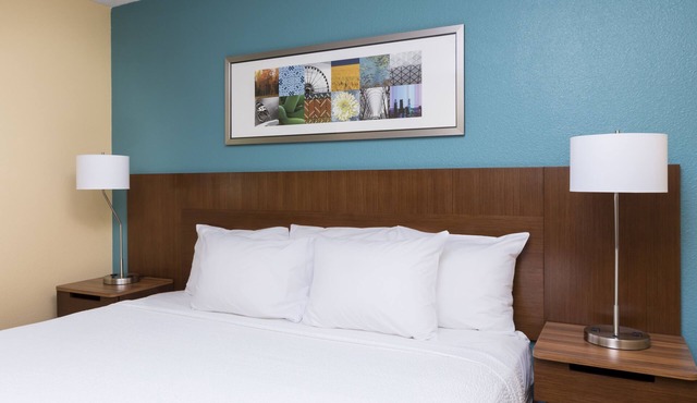 Fairfield Inn & Suites Holland