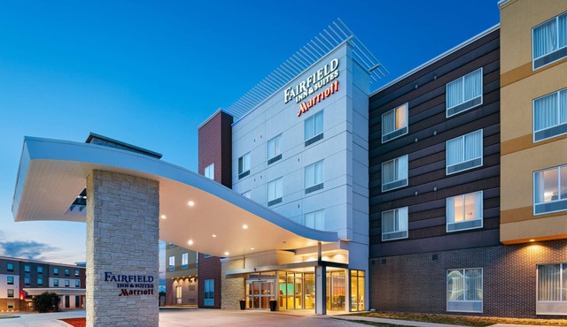 Fairfield Inn & Suites Lincoln Airport
